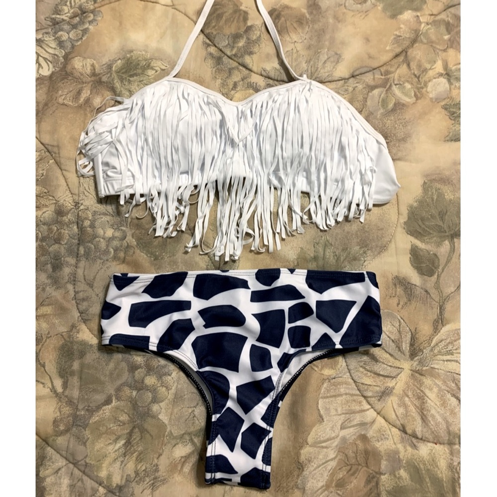Super cute 2 piece bathing suit
